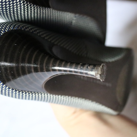 CHARLES JOURDAN 'Teresa' Pointed Toe Pumps 3" Heels Blue Grey Fabric Women's 8 - Picture 13 of 14